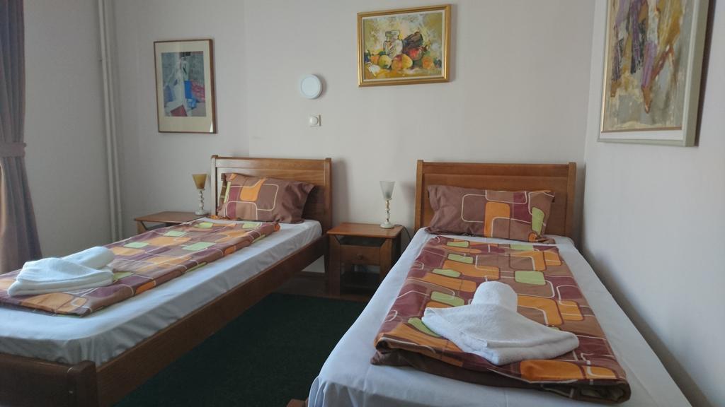 Hostel Bimbo Skopje Eksteriør bilde